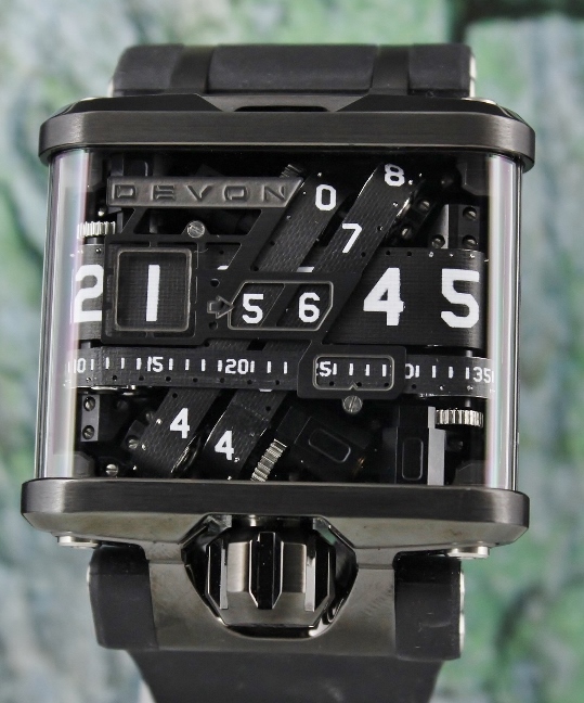 (image for) LIKE NEW DEVON TREAD 1